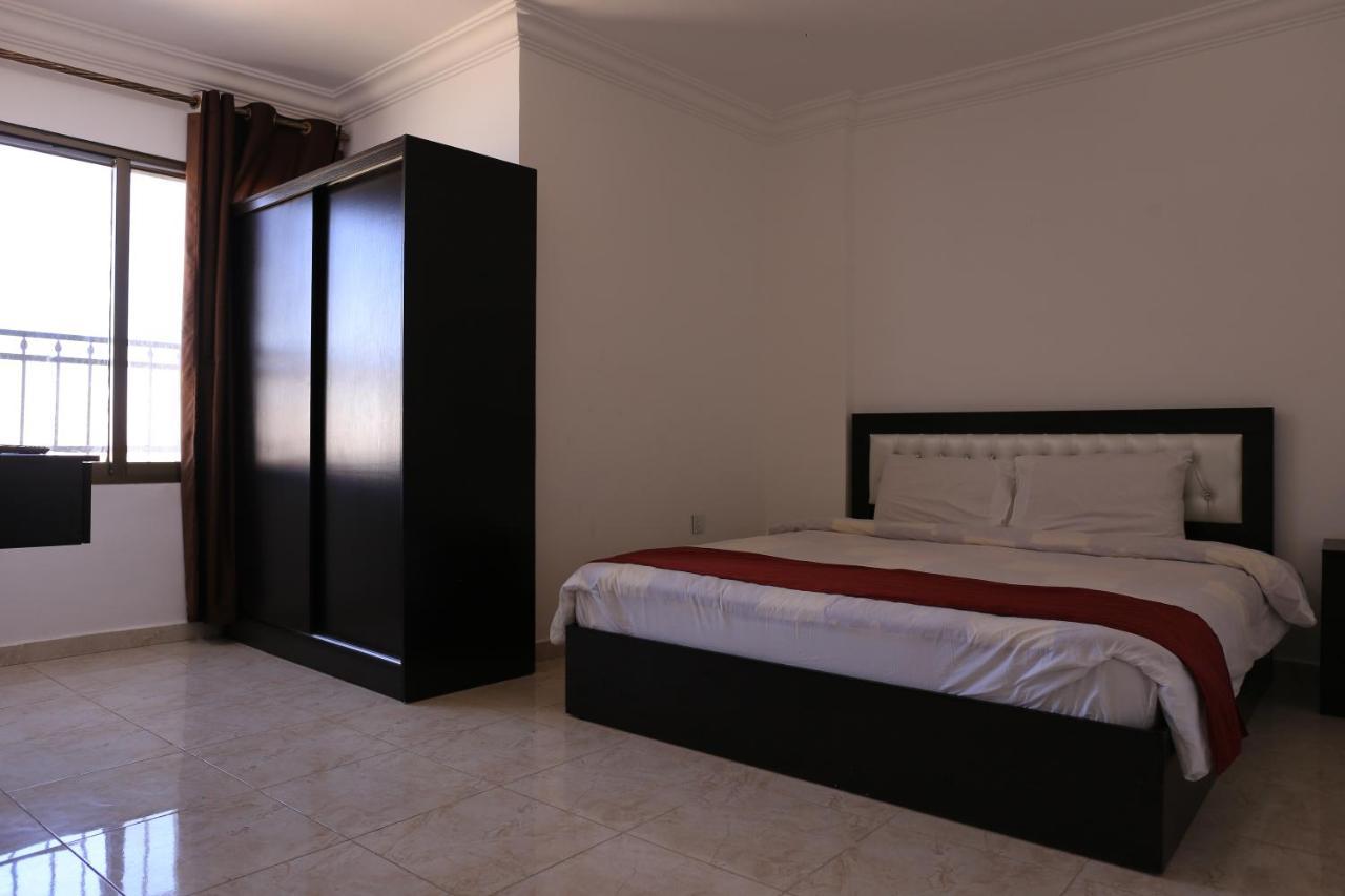 Weekend Hotel Aqaba Exterior photo