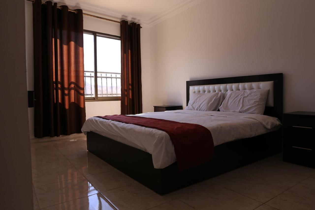 Weekend Hotel Aqaba Exterior photo
