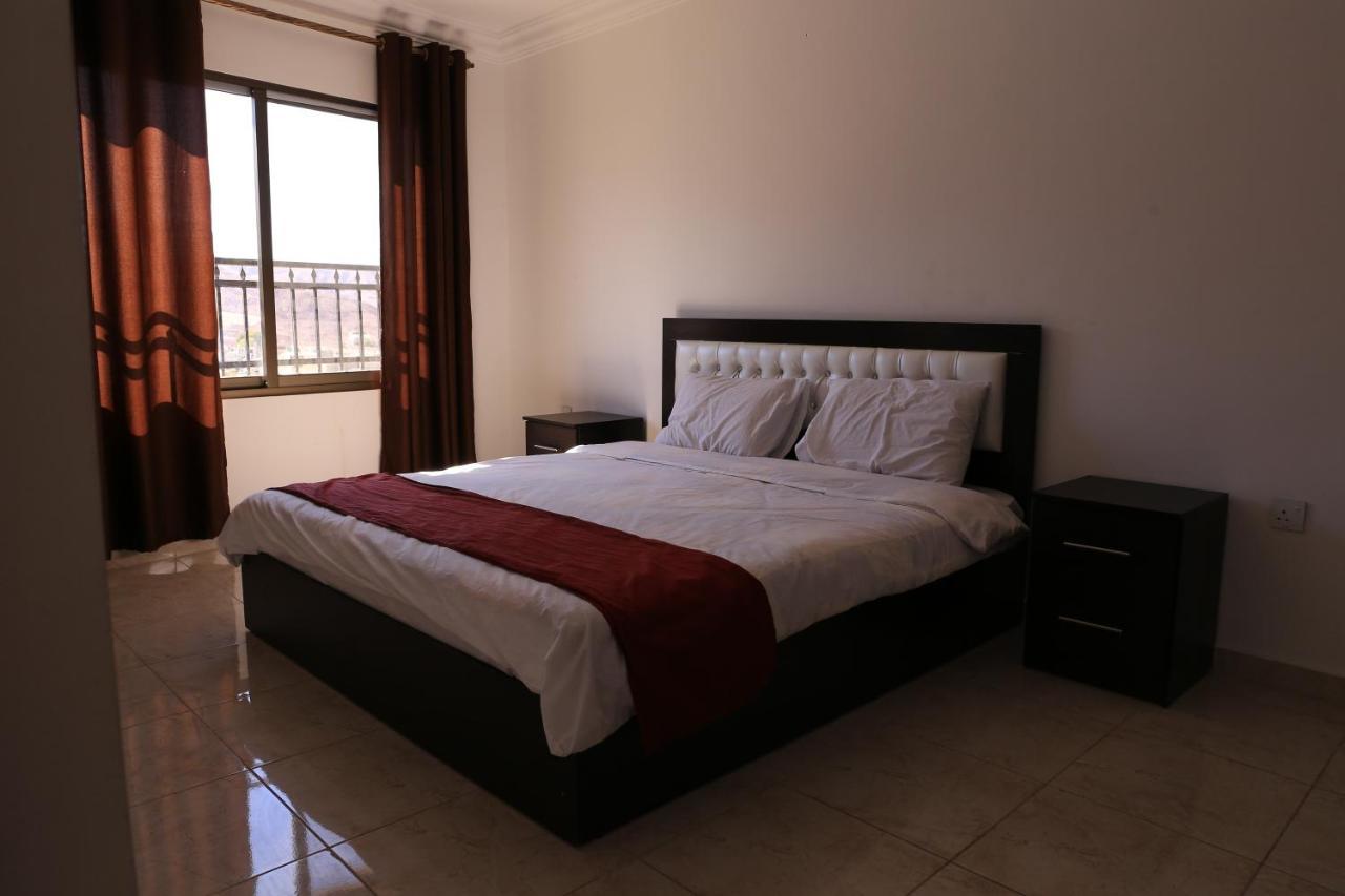 Weekend Hotel Aqaba Exterior photo